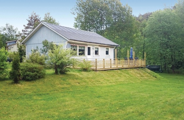 2 bedroom amazing home in Strömstad