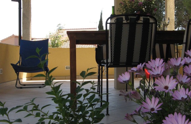 2 bedroom apartment with terrace