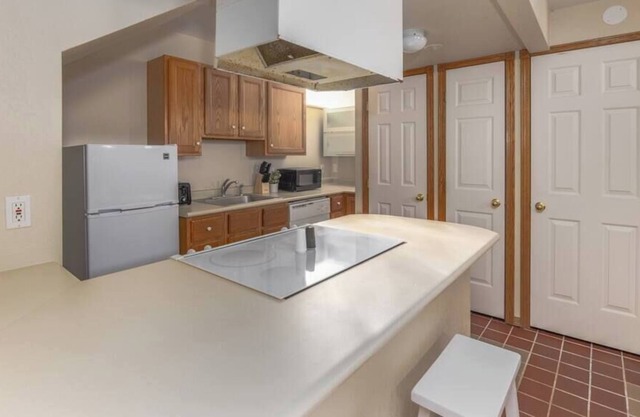 2 Bedroom Apt with Free Parking in Downtown DSM