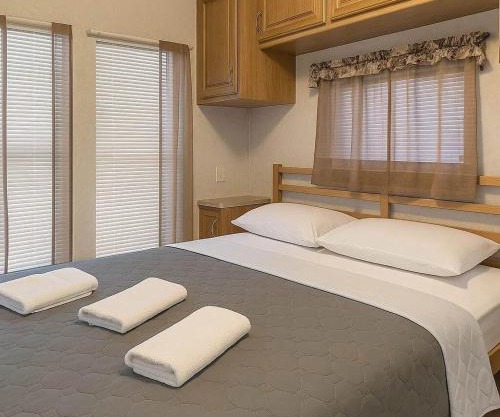 2-bedroom Camper Trailer Cottage #3