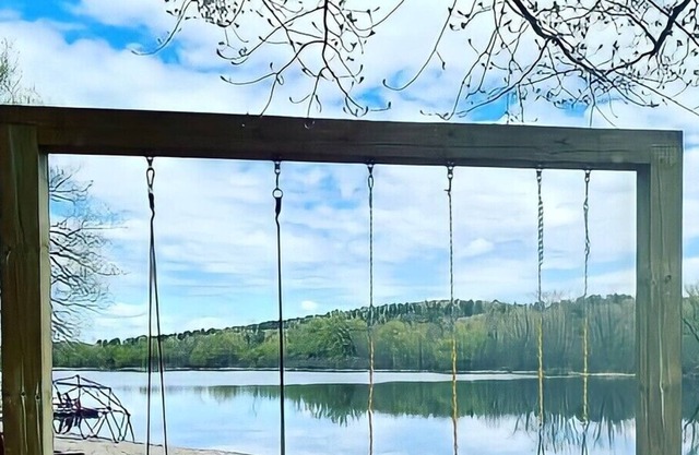 2 Bedroom Cottage Overlooking the Otonabee