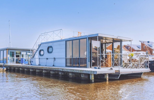 2 bedroom cozy ship in Uitgeest