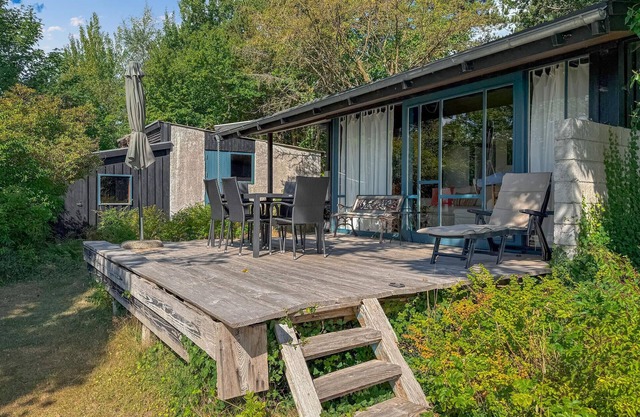 2 bedroom gorgeous home in Knebel