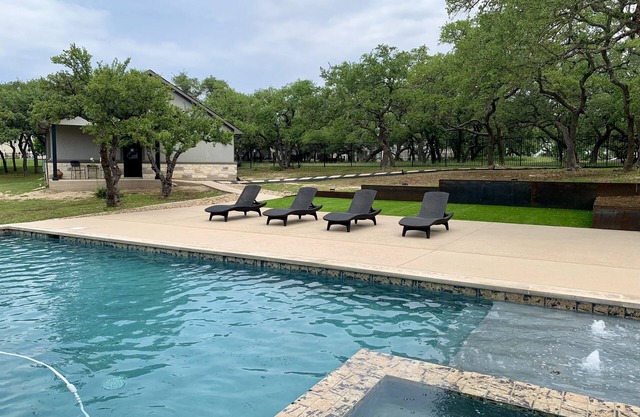 2 bedroom Hill Country Casita w/Pool and Hot Tub