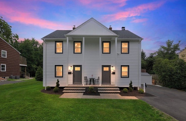 2 bedroom home between Princeton University & Princeton Shopping Center
