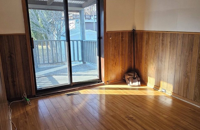 2 Bedroom House in Toronto