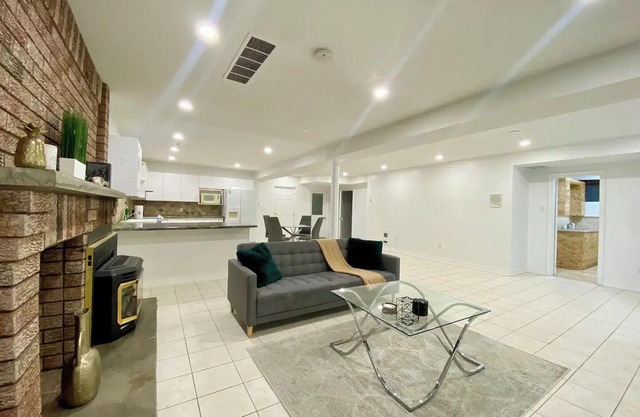2 Bedroom Large & Open Concept Basement Apartment