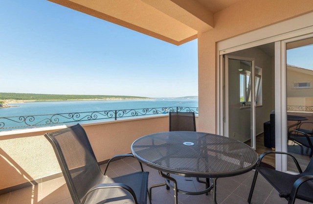 2 bedroom lovely apartment in Obrovac