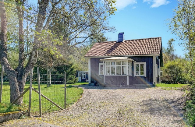 2 bedroom lovely home in Liatorp