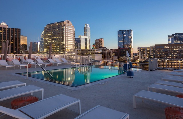 2-bedroom - Mobility w/Side Transfer Shower in cool Austin