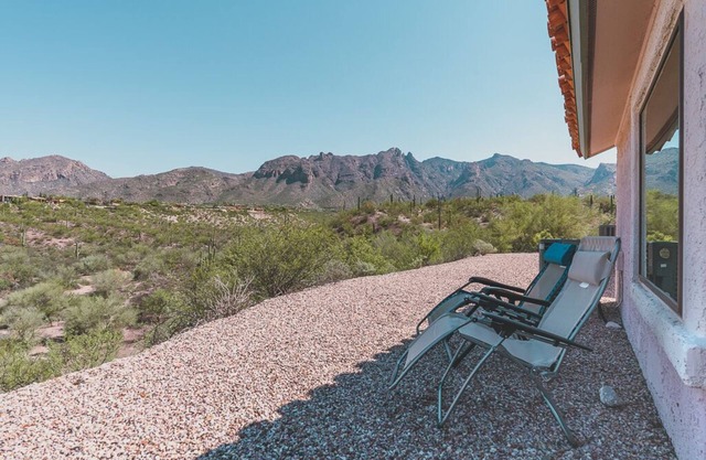 2 Bedroom, Open Floor Plan, w/Stunning Wood Rooms!