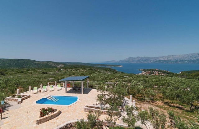 2 bedroom pet friendly home in Povlja