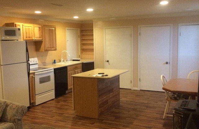 2 bedroom place great for travelers for a night, or an entire month or more!
