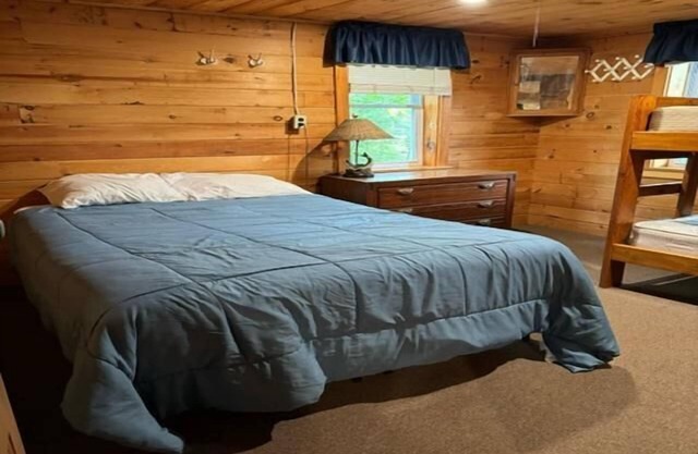 2 Bedroom Riverside Cabin