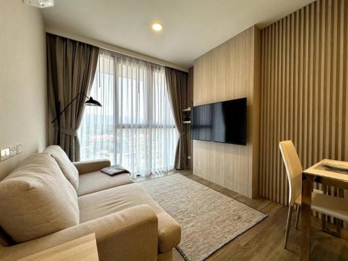 2 Bedroom Skypark Condo Laguna