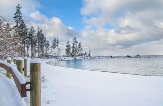 2 Bedroom Villa at Hilton Lake Tahoe Resort, On the lake & sleeps 8!