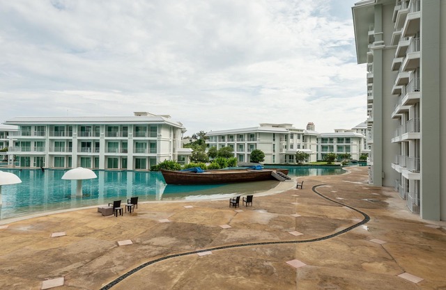 2 Bicycles with Sea View One BR Beach and Pool front Located In Cha-am Hua Hin