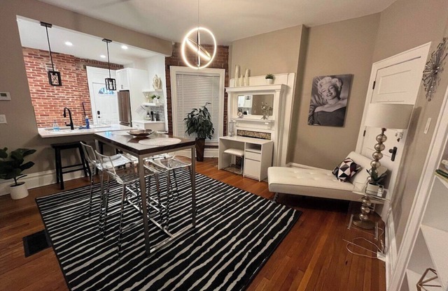 2 BR Totally Renovated and Chic
