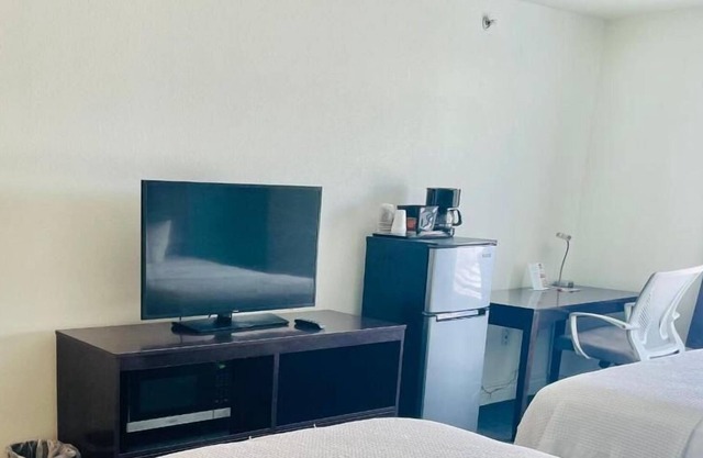 2 Double Queen Rooms at FairBridge Inn & Suites Cuero, Pets Are Welcome!