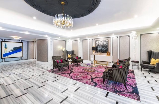 2 Elegant Stays with Onsite Dining & Complimentary Coffee in the Heart of D.C.