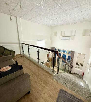 2 floors -2 sleeps - full furniture