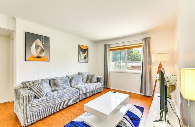 2 Mi to Historic Dtwn Nacogdoches: Cozy Apartment!