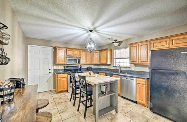 2 Mi to Historic Sites: Cozy Fort Smith Home!