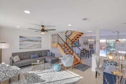 2 Mi to Old Town Dog-Friendly Condo with Patio