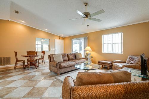 2 Mi to Spanish Springs Sq Home in The Villages