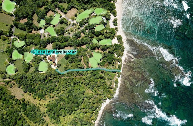 2 min walk Private path to the beach .ACCESS Beach club . Daily maid .
