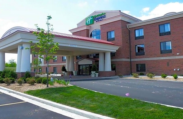 2-Star Hotel ∙ Holiday Inn Express Hotel & Suites Lansing-Dimondale, an IHG Hotel