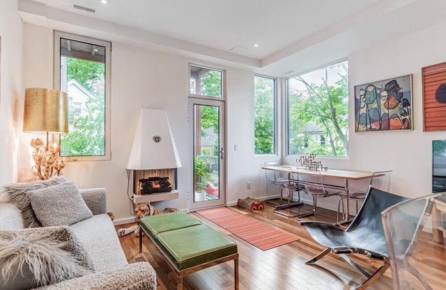 2 Storey Oasis In The Heart Of The Annex, Steps To U of T & All Amenities