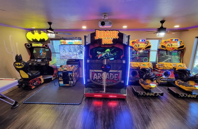 ⭐️⭐️⭐️⭐️⭐️ 200K FULL ARCADE -VR Roller Coaster-Jurasic Park-Carousel-Golden Tee