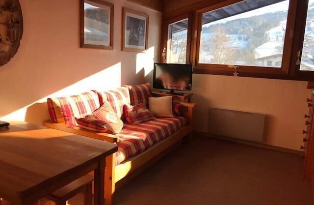 200m from resort center, 2nd floor, view mountain, 21m², Combloux