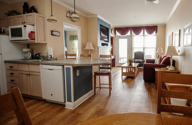 211 - Two Bedroom Lakefront Condo Suite