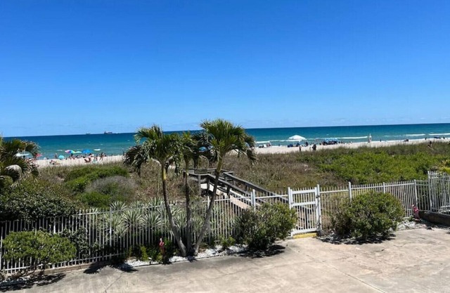 218 Ola Grande · Ola Grande 218-Ocean Front-Pool-Cocoa Beach Pier