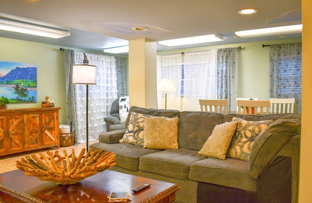 2400sq.ft of relaxation. Only 7-10 Miles from Killington and Pico