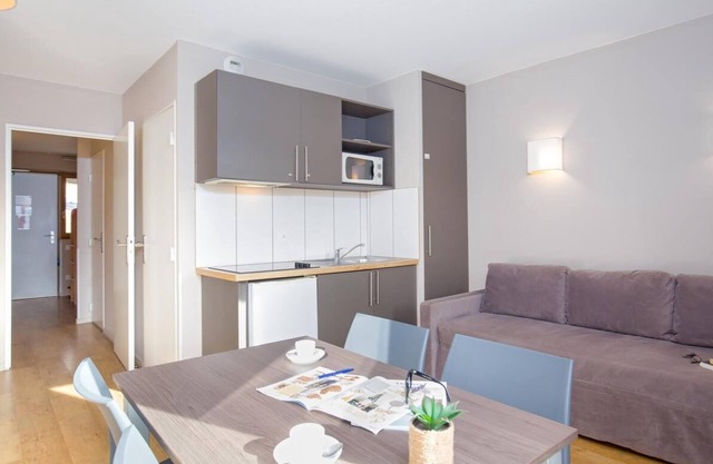 250m from resort center, balcony, parking, tv, ski locker, 35m², Pra Loup