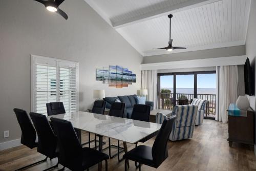 2531 Beach Villas Executive Penthouse Condo