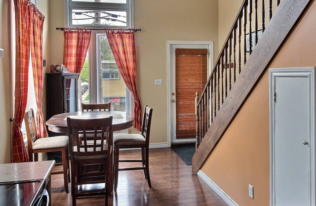 #254 Superb Loft Next to Métro (Subway)