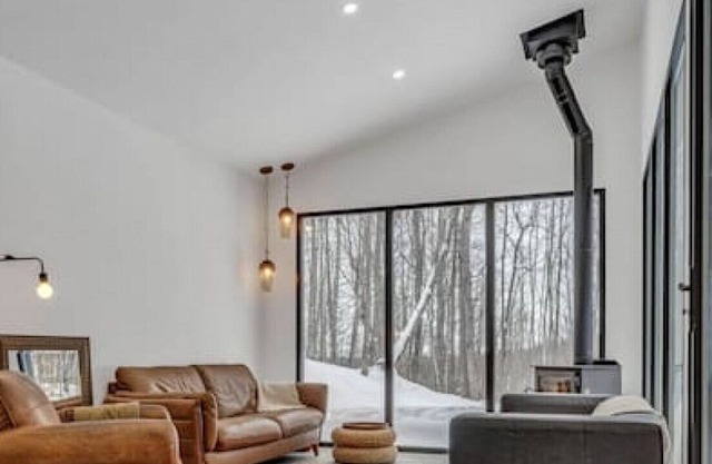 265 Libellules NEW · Romantic Getaway Cottage with Hot Tub