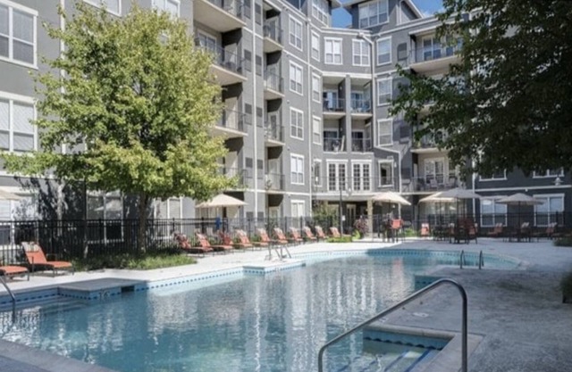 2b 2ba Condo
