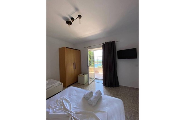 2B delux suite by Hillside apartments TM