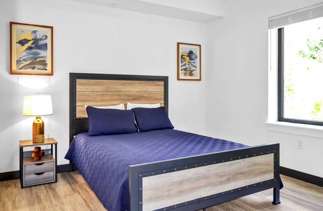 2BDR Luxury Getaway: Sports & Wellness Hub