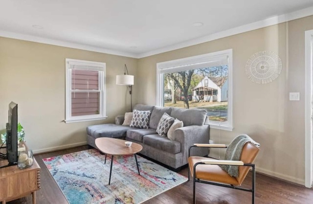 2BDR Near Ferndale | A Cozy Stay in the Heart of Metro Detroit