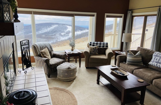 2bed/2bath at Overlook-Family and dog friendly! 🐕