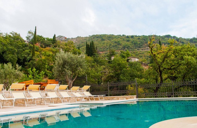 2bedroom Apt w/shared pool #5 @Pietra Mare Apts
