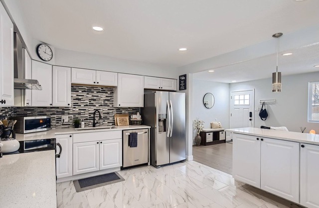 2BR/1B Private Home, EV Charger, Pet Friendly, Close to DT