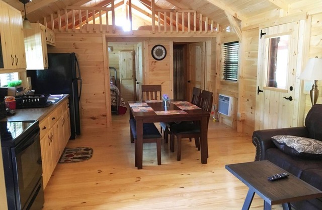 2BR/1BA Amish Built Cabin Located on Pond at Rippling Waters Campground