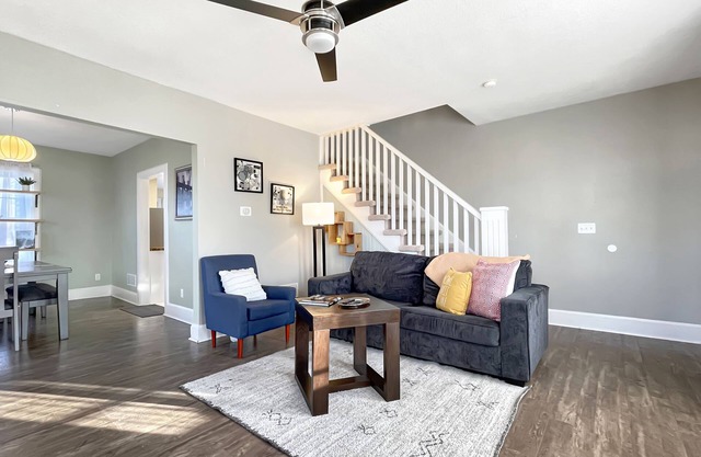 2BR Family Charmer Duplex near Drake